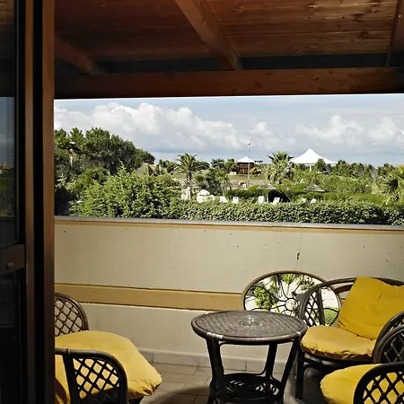Raffael Hotel Putzu Idu