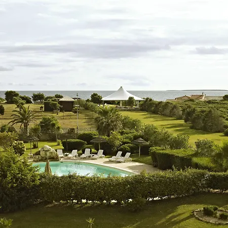 Szálloda Raffael Phg Putzu Idu