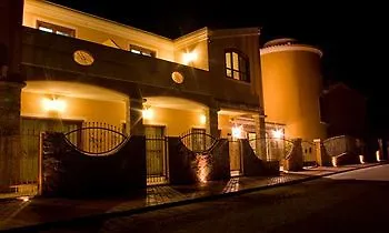 Raffael Hotel Putzu Idu