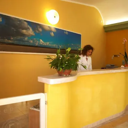 Raffael Hotel Putzu Idu