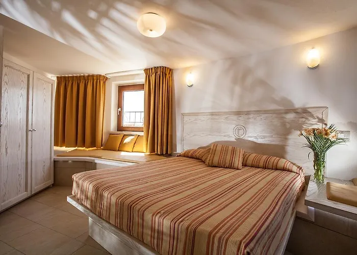 Hotel Raffael Putzu Idu