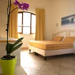 Raffael Hotel Putzu Idu