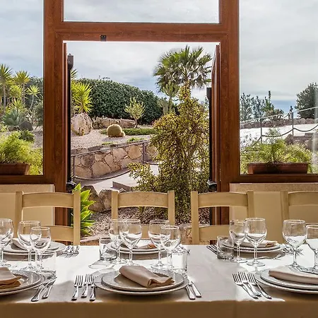 Hotel Raffael Phg Putzu Idu