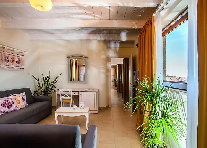 Hotel Raffael Phg 4*