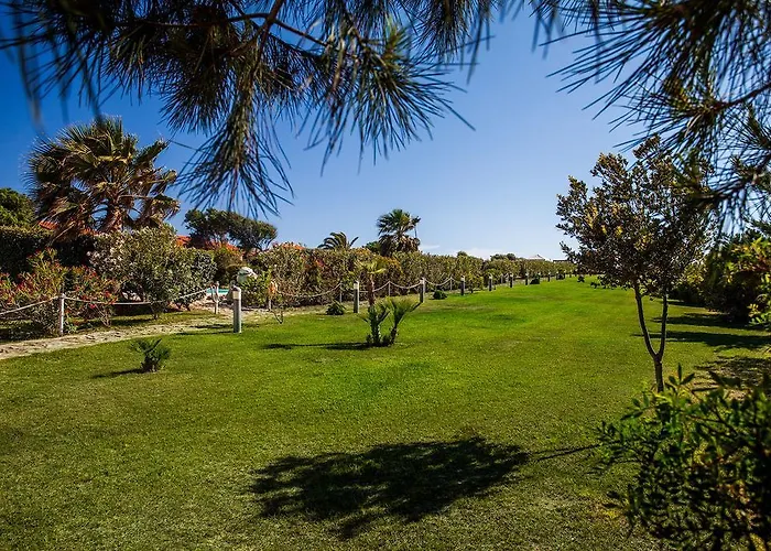 Hotel Raffael Phg Putzu Idu